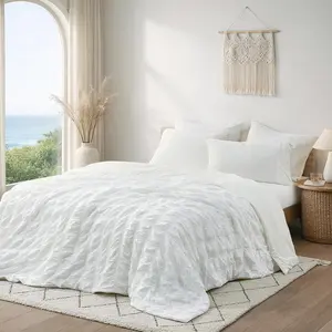 Cooling Comforter Seersucker Plaid King Size, Q-Max 0.45 Lightweight Cooling Blanket, Breathable Silk Smooth Summer Bedding Quilt for Hot Sleepers Night Sweats White