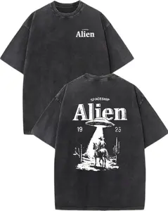 Vintage Black Alien Cowhide UFO Graphic T-Shirt, Retro Space Cowboy 1925 Alien Spaceship Print Oversized Tee, Western Sci-Fi Casual Short Sleeve Top for Men Women