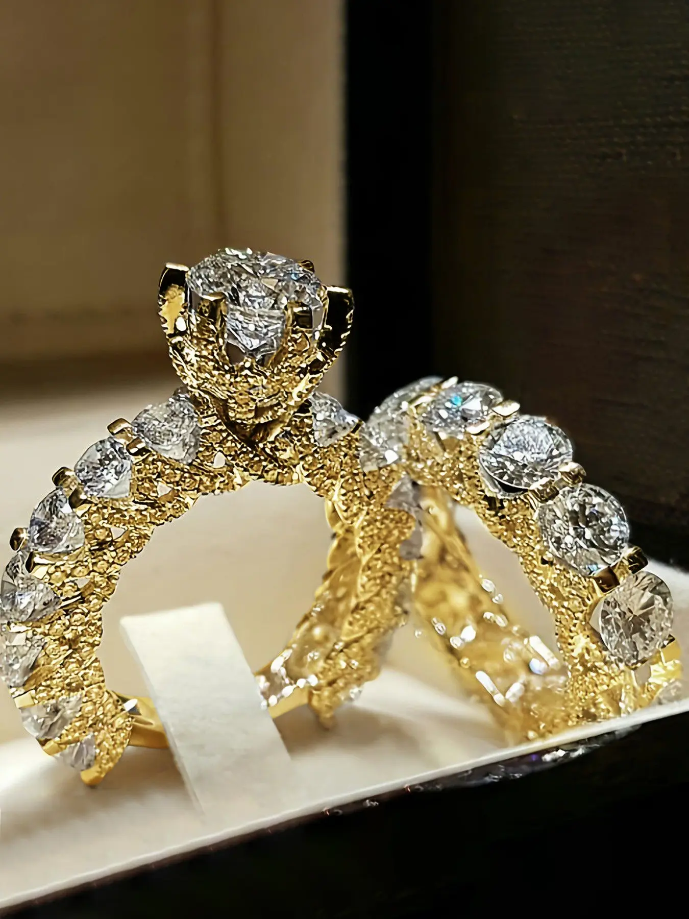 Luxury High-End Synthetic Zircon Engagement Rings Set of 2, Couple Rings, Elegant Wedding Bands, Perfect Gift for Her, Durable and Stylish Jewelry, Stackable Engagement Ring