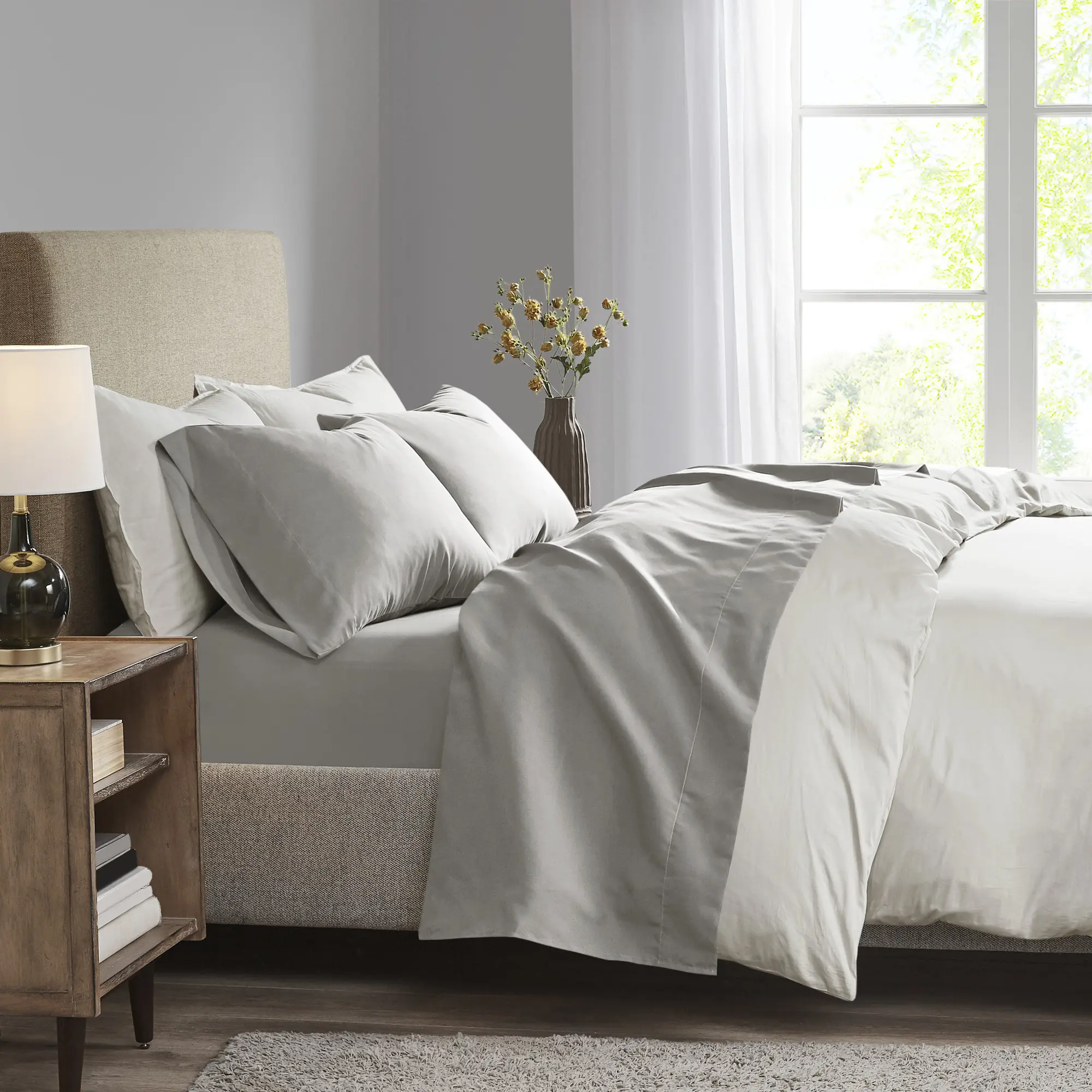 Luxurious Brushed Microfiber Deep Pocket Sheet Set