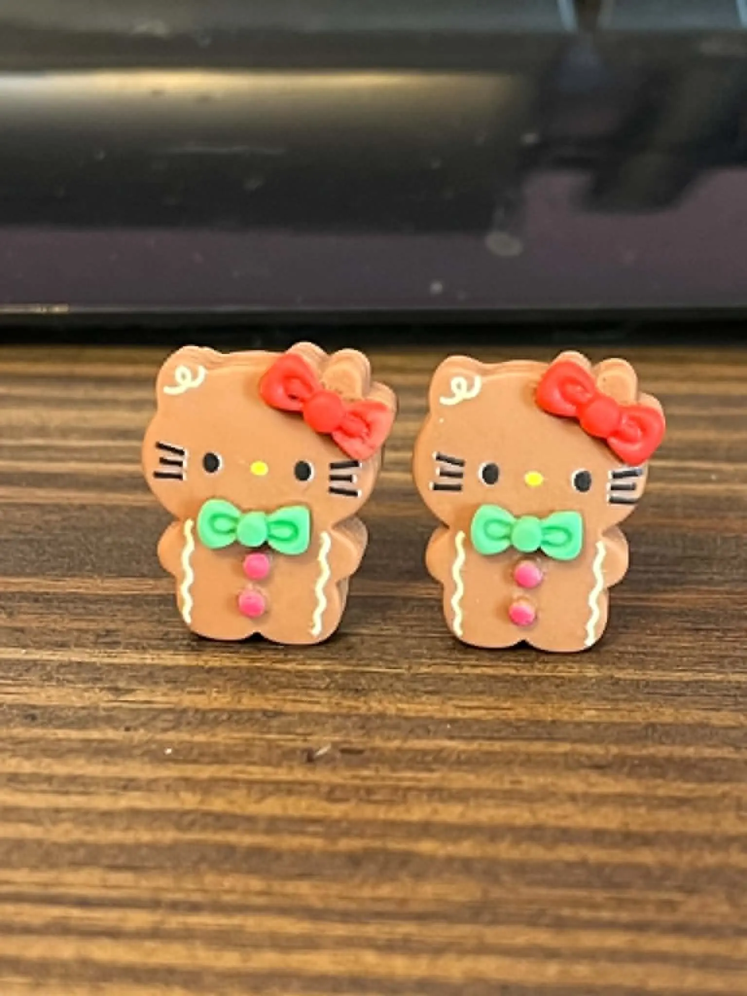 Gingerbread Kitty Christmas Earrings – Cute Festive Holiday Jewelry