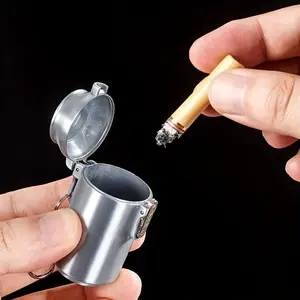 Creative Portable Mini Ashtray - 1pc Can Shaped For Car, Bedroom, Living Room, Home Room Decor - Gifts For Man, Valentine's Day New Year Easter Gift