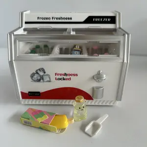 Miniature Freezer Set 1:12 Scale - Light-Up Dollhouse Decor with Ice Cream & Bear Bottles, Interactive Fidget Display for Stress Relief & Collectors office desktop decoration