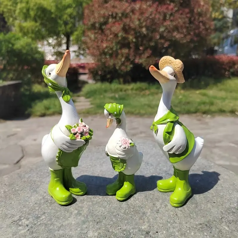Resin Duck Craft Set, Home Garden Decorative Decor Ornament, Garden Sculptures And Decor, Garden Accessories, Garden Sculptures Statues, Perfect Gift for Family of Three, No Precious Metal Plating, Ideal for Indoor Use