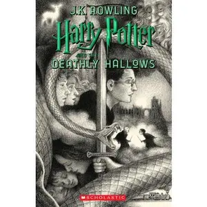 Harry Potter and the Deathly Hallows (Harry Potter, Book 7): Volume 7 -- J. K. Rowling - Paperback
