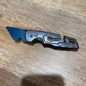 Milwaukee fastback charcoal and navy