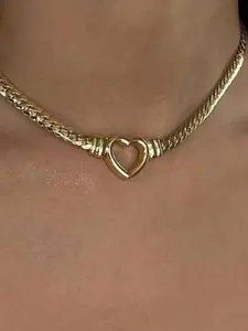 Women's Heart Pendant Necklace, Heart Shaped Necklace, Titanium Steel Cuban Chain Clavicle Chain, Elegant Ladies' Jewelry, Perfect Valentine's Day Gift Choice