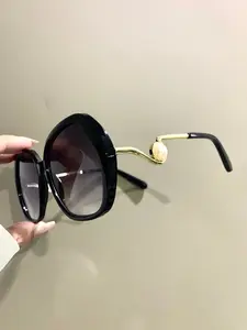Women's Elegant Irregular Round Glasses, Large Frame Fashion Trend Wave Metal Frame Legs with Pearls Decorative Eyewear, Stylish Glasses