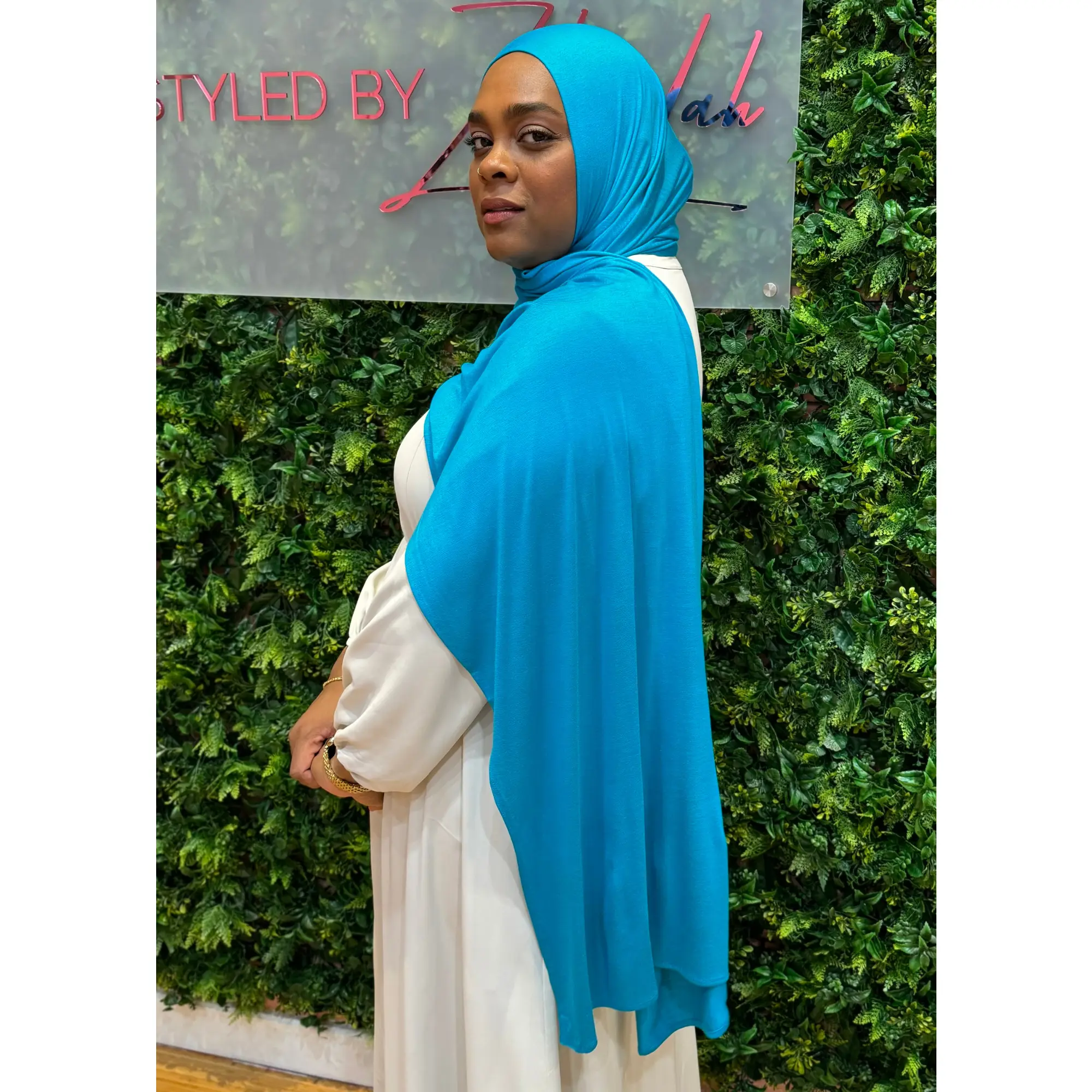 Peacock XL Jersey Knit Hijab, Colorful Blue Design, Comfortable Fit, Stylish and Versatile Accessory for Women