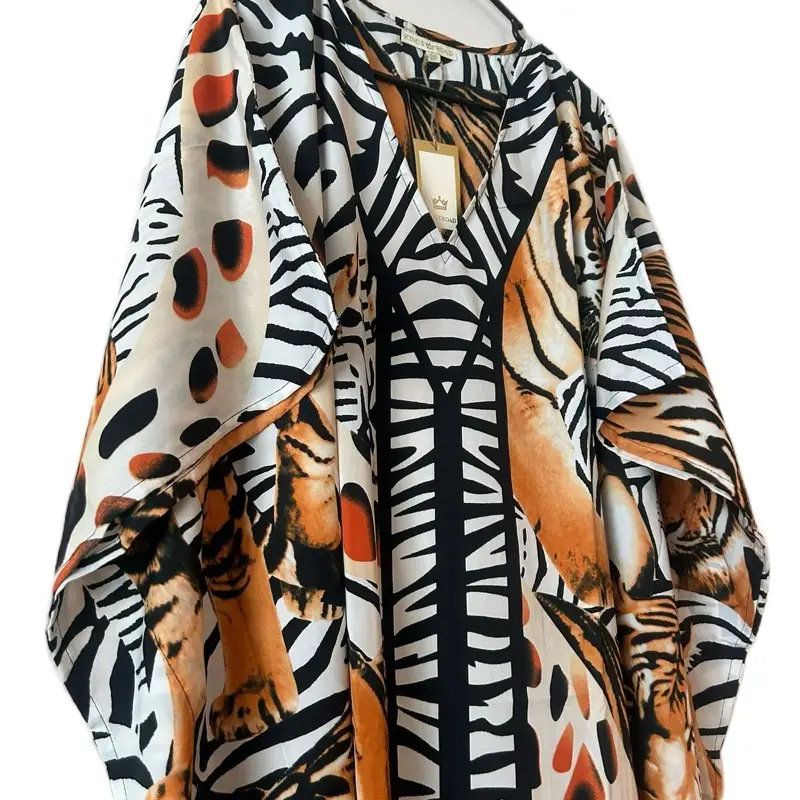 Plus Size Kaftan Dress for Ladies - Casual Wear, Parfait Design, Black and Orange Tiger Pattern, Suitable for Beach Vacation