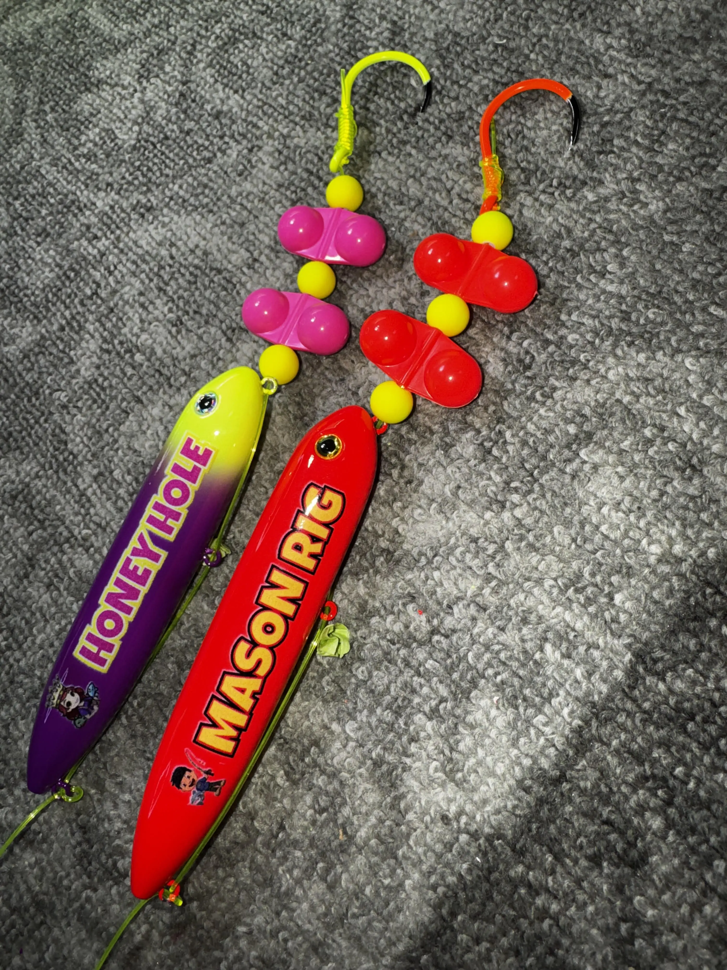 Mason (11cm) & Honey Hole (11cm) 2 Pack: Mason Pre-tied on 4/0 orange fluorescent hook and Honey Hole on 4/0 yellow fluorescent hook both on 100 pound yellow mono leader lines