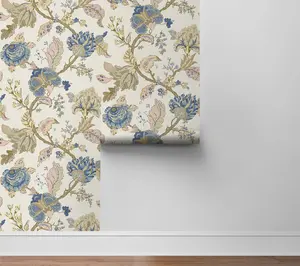 NextWall Kianna Jacobean Floral Peel and StickWallpaper