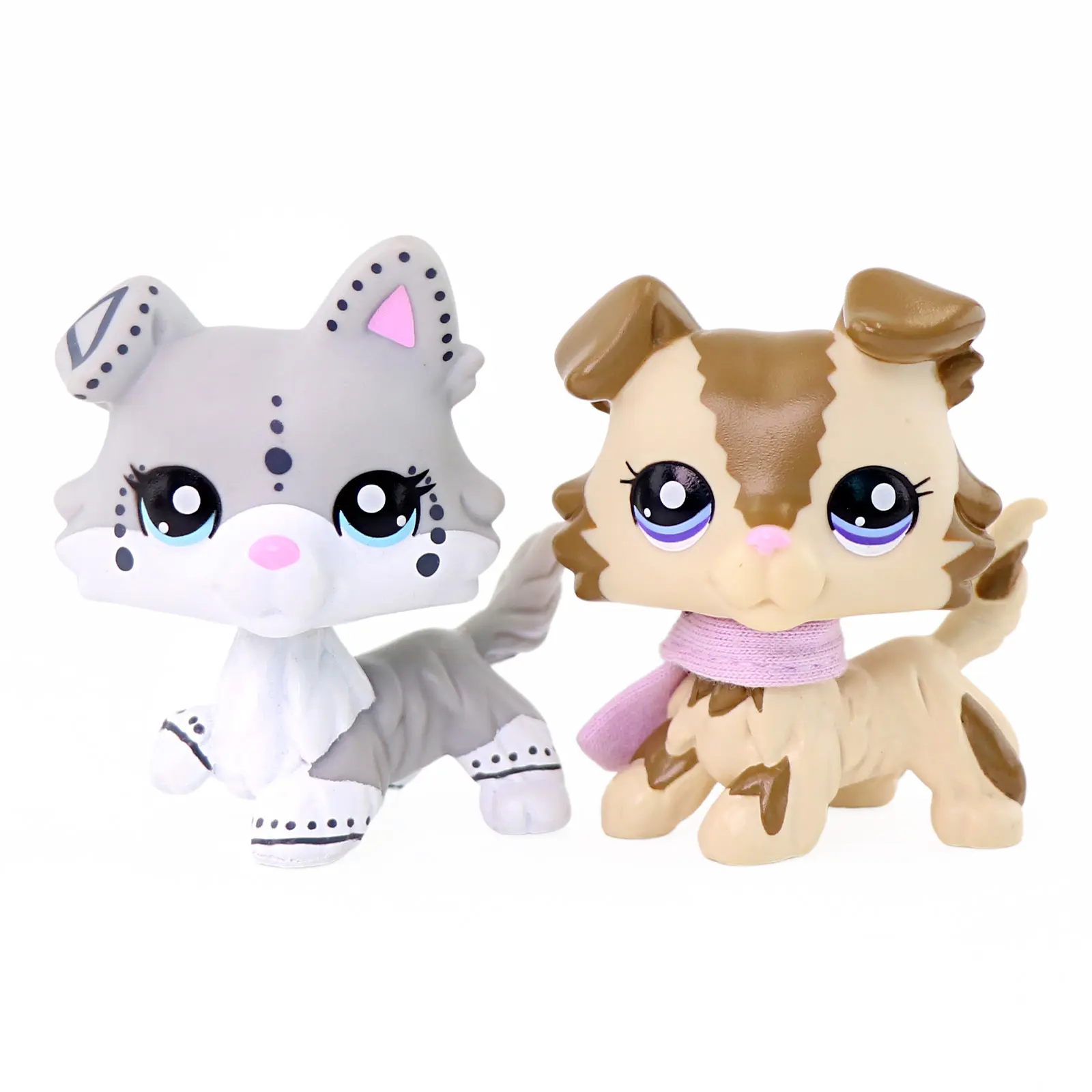 2 Pcs Cute Pet Action Figures, Gray Cat & Brown Collie Dog Mini Animal Figurines, Collectible Small Pet Toys with Scarf Accessory, Kids Birthday Party Gift for Boys Girls
