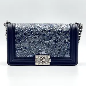 Pre-owned CHANEL Leather Shoulder Bags Black/Silver Embossed Paris Dallas Cordoba Boy Bag