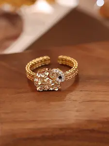 Mesh Snake Open Ring with Crystal Accents, Edgy & Chic Jewelry, Perfect for Stylish, Unique Fashion Accessory