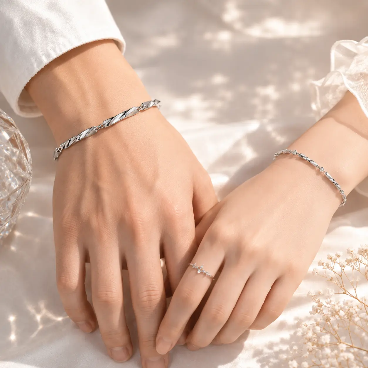 2-Piece Matching Couple Bracelets, Silver-Tone Adjustable Chain Bracelets, Minimalist His & Hers Jewelry Set for Couples, Everyday Wear & Gift
