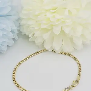 Bracelet 10kt size 7 semi solid 3mm