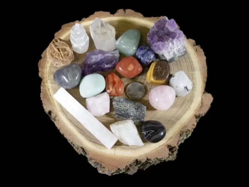 Deluxe Crystal Kit- Contains Carnelian, Tigers Eye, Black Onyx, Black Tourmaline, Rose Quartz, Clear Quartz, Green Aventurine, Red Jasper, Citrine, Rainbow Moonstone, Blue Sodalite, Amethyst, Desert Rose