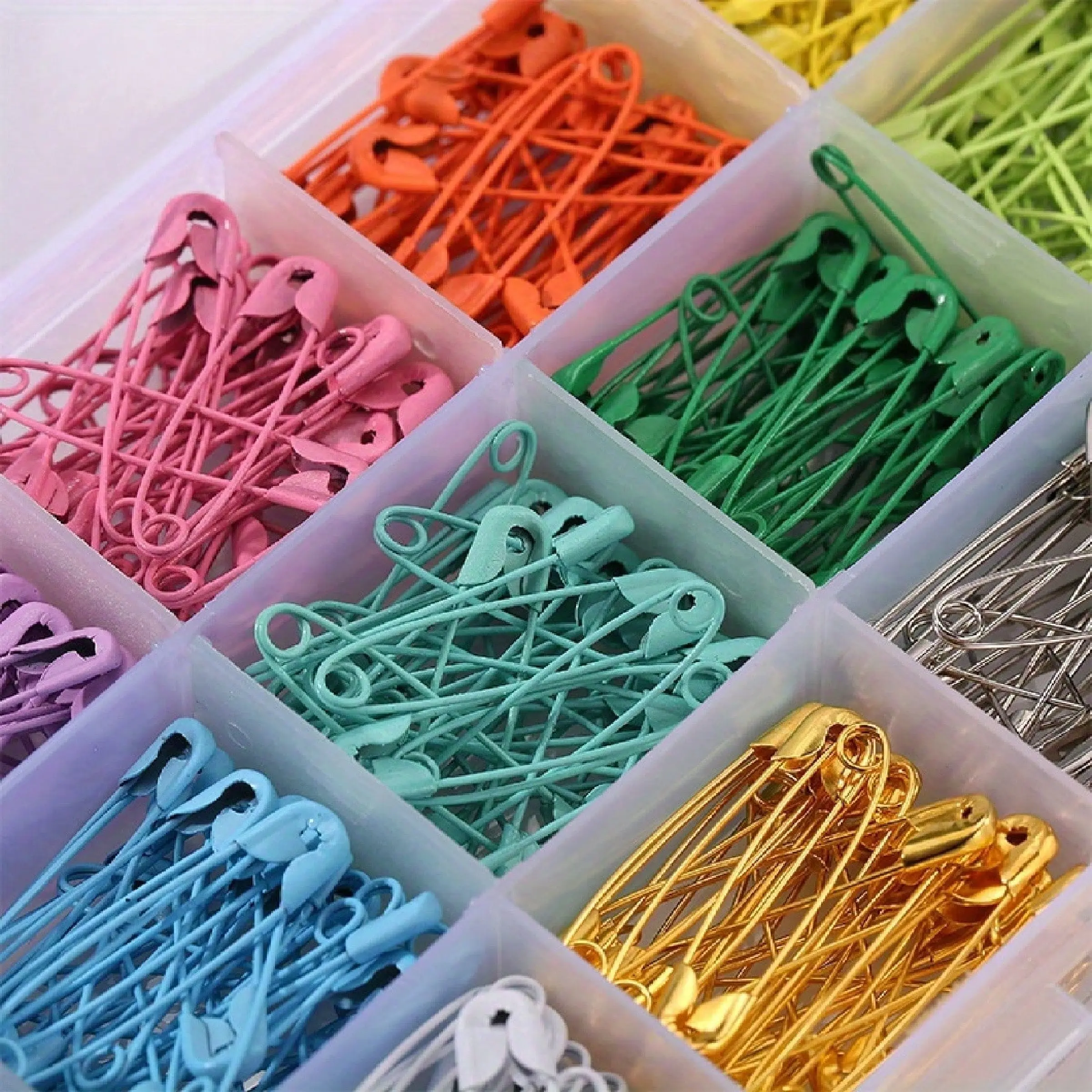 Colored Safety Pins Made of 300 Stainless Steel, Strong and Insulated, Ideal for Crafts and Sewing, Sturdy Fasteners for Organizing Supplies, Sewing Accessories and Supplies