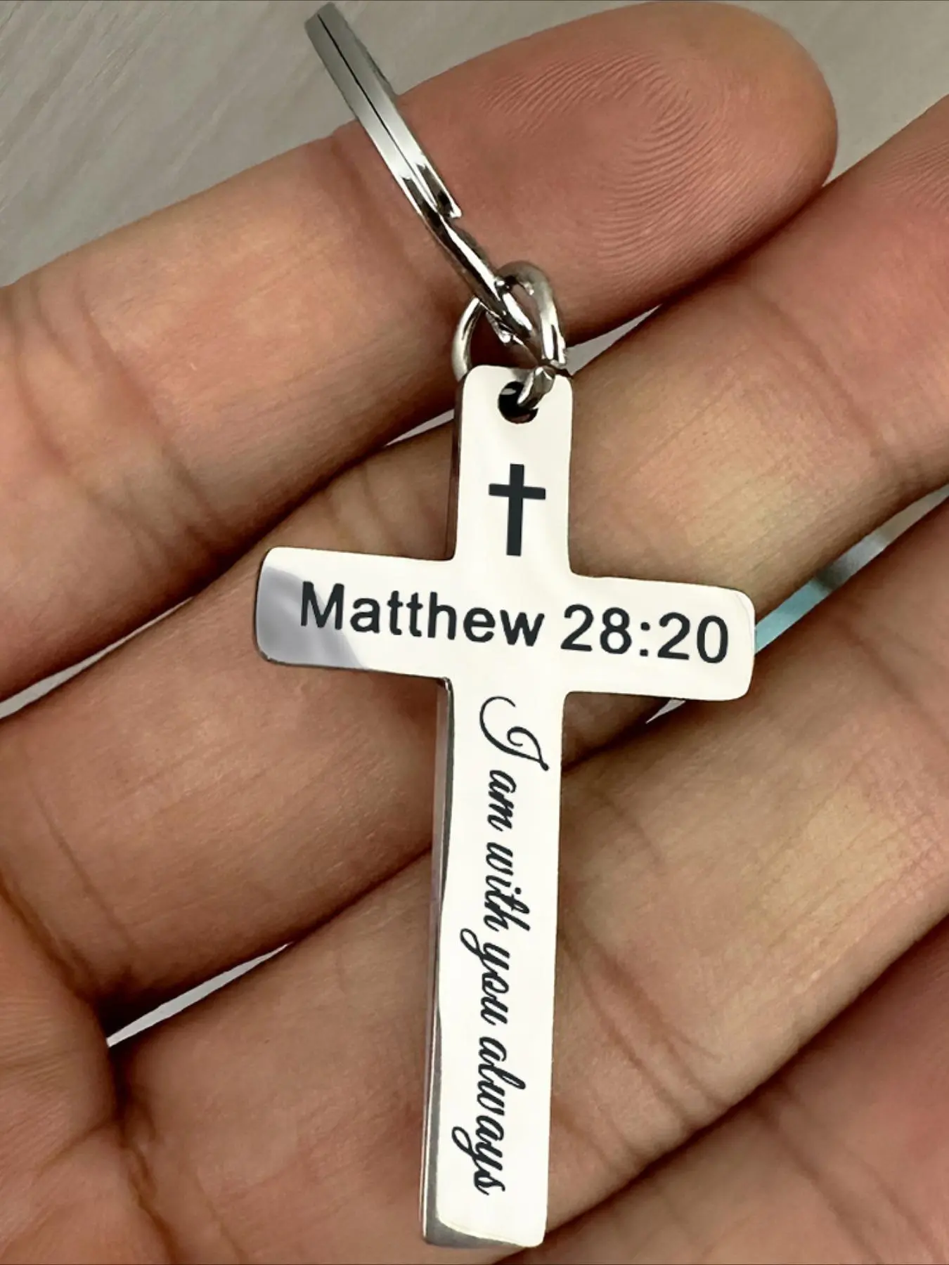 Stainless Steel Cross Keychain, Personalized Letter Pattern Keychain for Men & Women, Trendy All-match & Exquisite Keychain for Birthday Gift