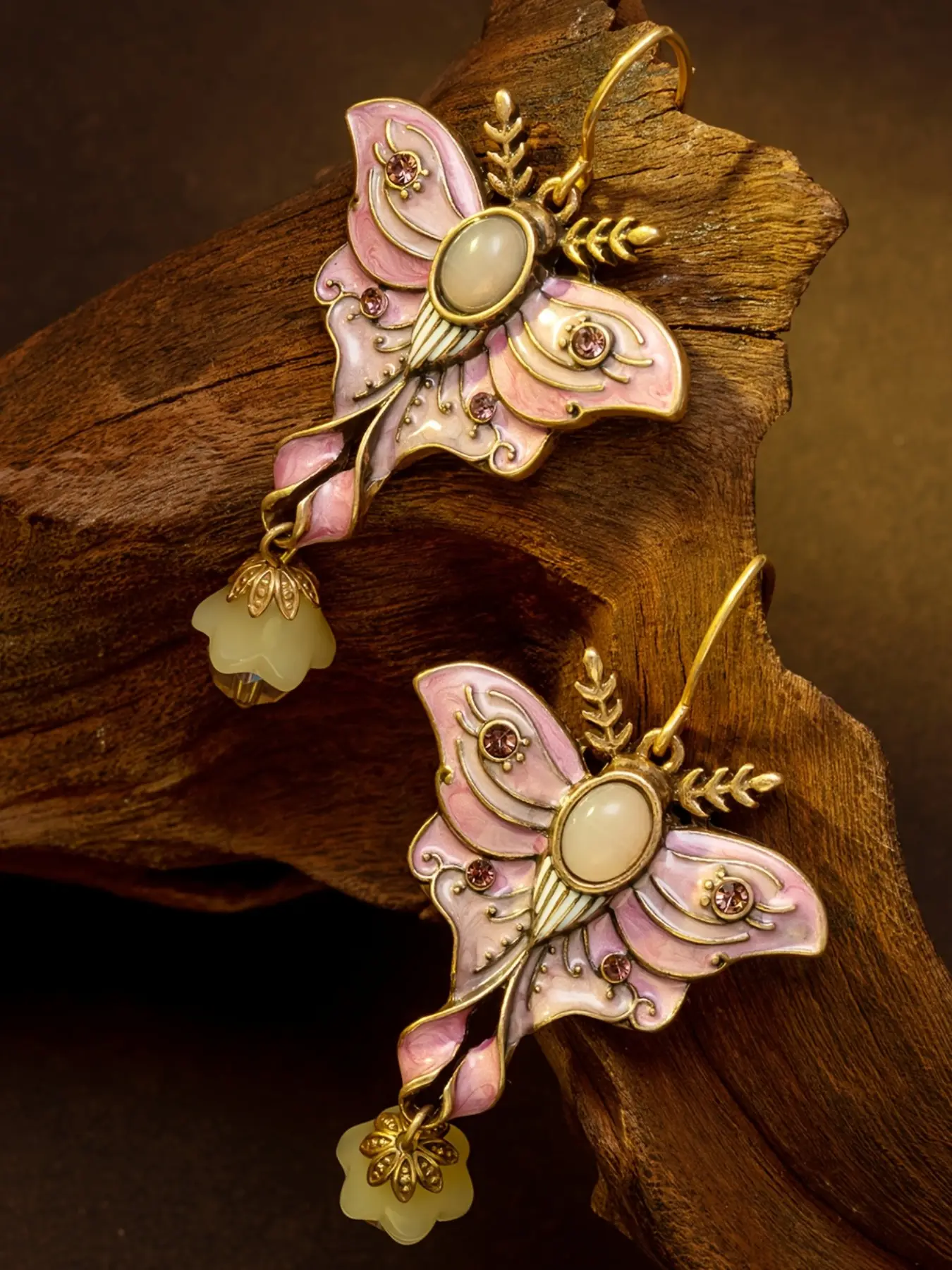 Elegant Butterfly Dangle Drop Earrings Inspired by Vintage Style, Zinc Alloy, High Quality Dangling Earrings, Trendy Jewelry, Perfect for Women's Daily Wear or Party Accessories