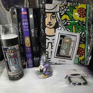Silver High Priestess Santa Muerte Bundle Box