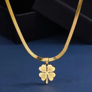 A classic and stylish light luxury stainless steel snake bone chain, equipped with a clover pendant, suitable for women's daily wear and festival occasions as jewelry