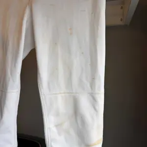 FlyCleanse Clothing emulsifier，Non-Ionic Laundry Pre-Treatment for Vintage Clothes & Thrift Finds - Restores Faded Colors, No Damage​​, sanitizer, fabric conditioner， Spot Stain Eliminator Household, laundry detergent