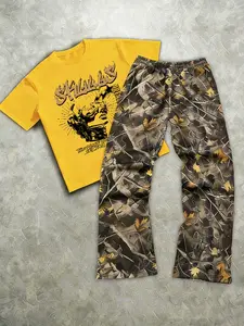 The men's two-piece set includes a short-sleeved T-shirt with letters and stars and a pair of trousers; made of knitted fabric; suitable for everyday wear and all seasons.