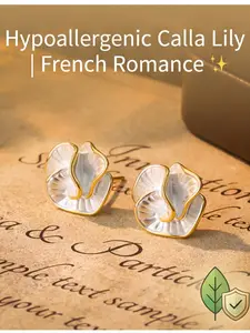 Women's Hypoallergenic Unique Ruffled Calla Lily Flower Stud Earrings, Gold Plated Clear Resin Petal Dainty Earrings, French Romantic Fashion Jewelry for Spring Summer Wedding Everyday Wear & Gift