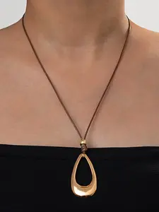 Elegant Vintage Water Drop Pendant Necklace for Women, Long Sweater Chain Jewelry, Polyamide Material, Perfect for Fall & Winter Parties Daily Wear Drop Necklaces