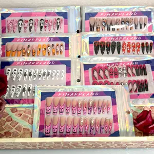 【BUY1GET7]24 PCS Halloween Press On Nails Medium Fake Nails with Glue False Nails with Screaming Face Pattern Design Artificial Acrylic Nails Press ons Reusable Nails Glue on Nails for Women