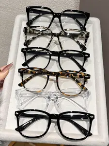 Unisex Geometric Cute Transparent Square Frames Glasses, Preppy Style, PC Frame, Suitable for Street Photography, Travel, All Face Shapes, Square Frame Eyewear, Stylish Trendy Eyewear