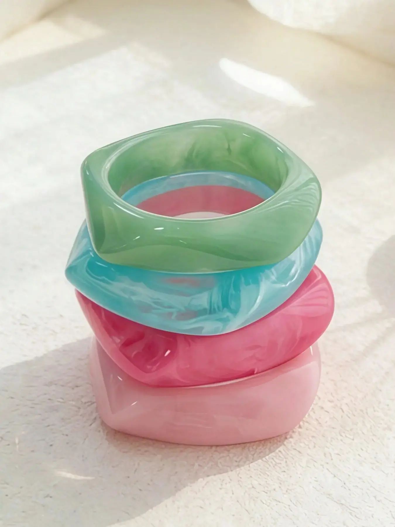 4pcs Set Geometric Summer Tie-Dye Resin Curved Beach Bracelet, Asymmetric Acetate Fashionable Bangles and Versatile for Women, Bangle Bundle, styling complete effortless matching coordinated polished