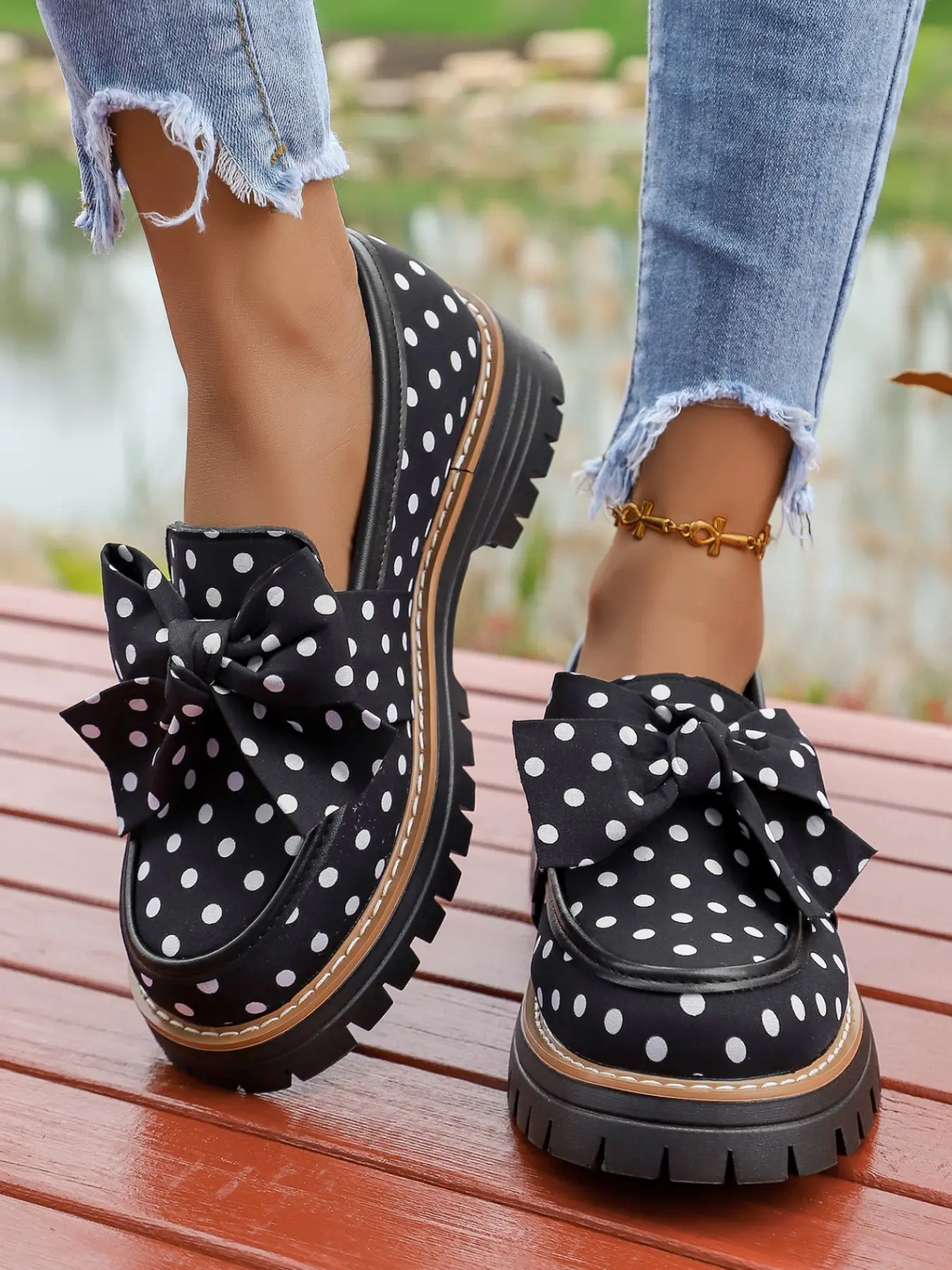 Polka Dot Bow Thick Sole Flat Shoes Flatform, British Style Classic Heeled Affordable Loafers, Slip On Style, Vintage College Design, All-Season Versatile Single Shoes, British Fashion Shoes