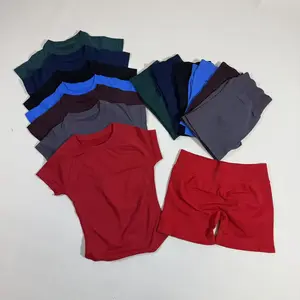 Fitness suit 2-piece set seamless knitted T-shirt, high elasticity hip lifting sports shorts set, women's breathable quick drying yoga set, sports set