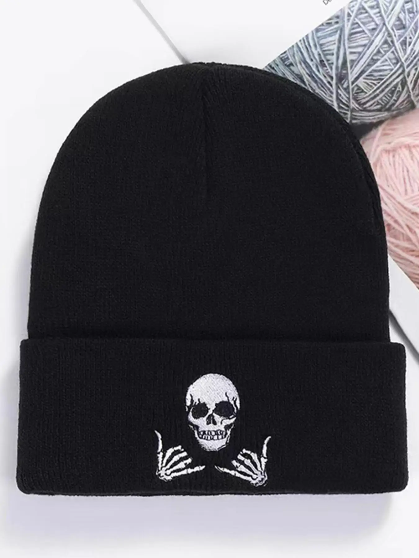 Halloween Skull & Letter Embroidered Knit Hat, Casual Winter Outdoor Beanie Hat, Daily Use Hat for Men & Women