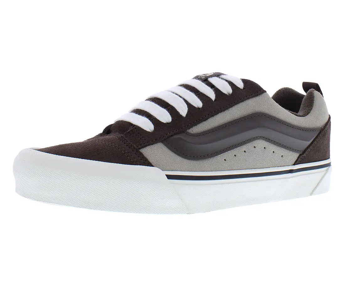 VANS KNU Skool Unisex Suede Sneaker, Puffy Low-Top Athletic Trainer with Chunky Sole, Classic 90s Skate Shoes, Casual, Walking Shoes, Sports Shoes