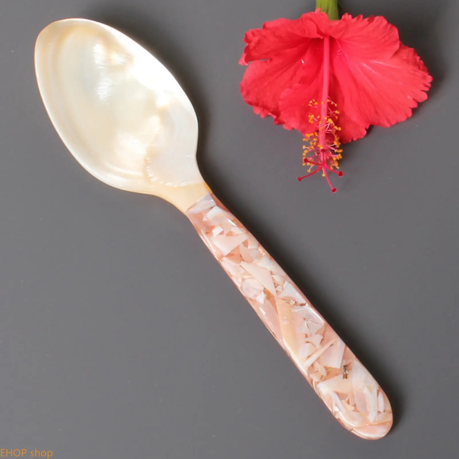 Mother of Pearl Caviar Spoon, Marble Texture Marbled Crushed Shell Handle, Coastal Luxe Long Handle Serving Cutlery for Dinner Parties