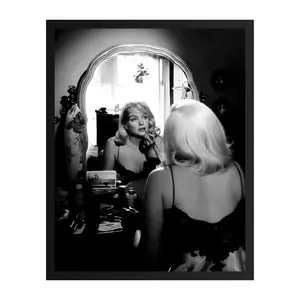 Marilyn Monroe Vintage Photo Print – Classic Hollywood Wall Art Poster