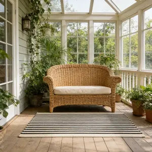 Machine Washable Welcome Mat Black and White Striped Doormat, Non Slip Polyester Fiber Rug for Indoor Outdoor Entryway Kitchen Balcony Garden, Durable Easy Clean Decorative Floor Mat for Home Room Decor