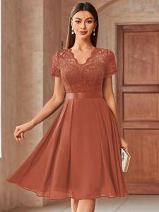 Miusol 53305 Women's Chic Short-Sleeve Formal Gown - V-Neck Floral Lace Fitted, Contrast Chiffon Satin Mermaid, Zipper-Closure Vintage Formal Dresses for Prom, Wedding Guest, Gowns