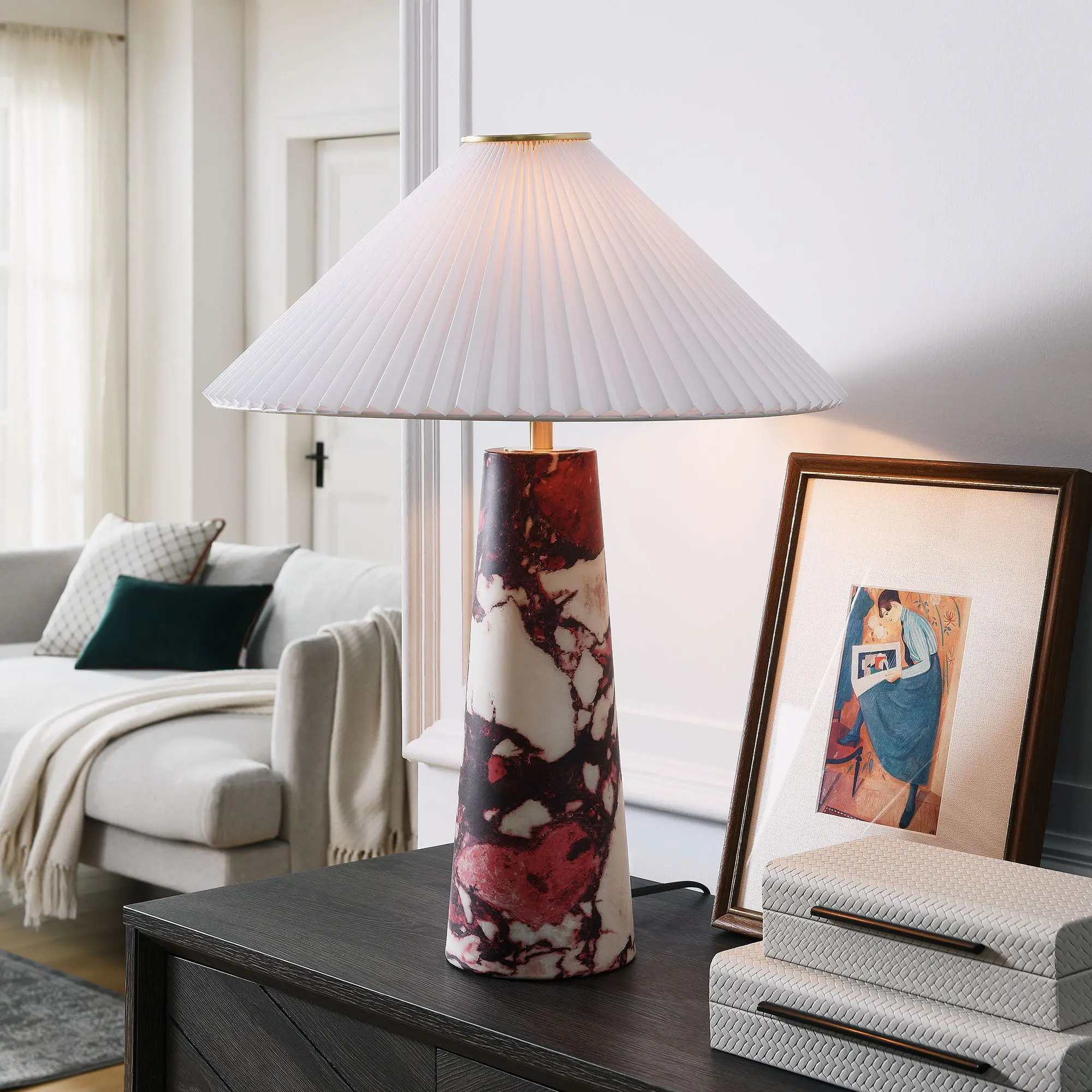 Nera Marble Table Lamp in Red