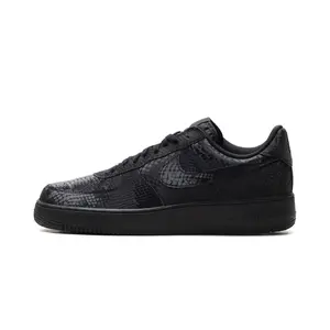Kobe Bryant x Air Force 1 Low "Black" IB0018 003