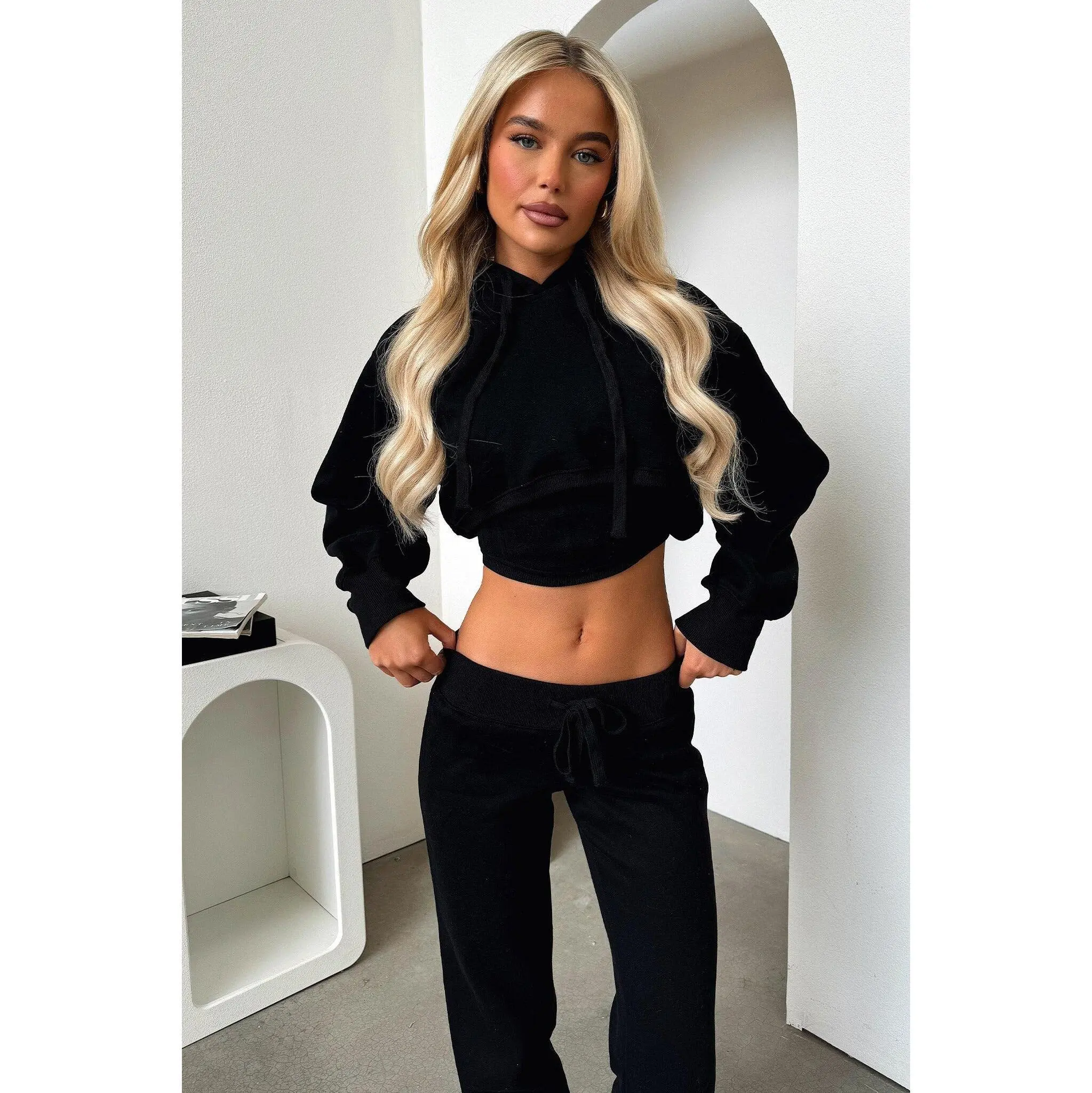 Thats So Fetch Women's Zaina Cropped Hoodie - Black, Casual Fit, Polyester-Cotton Blend Top