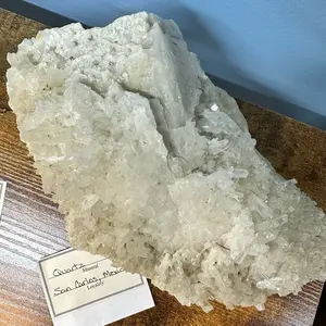 Clear quartz raw