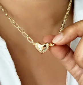18K Gold/Silver -Heart Pendant Magnetic Necklace, Elegant Fashion Clavicle Chain Jewelry, Love Party Gift, Exquisite Jewelry Gift, Stylish and Unique Design ，Perfect for Birthday/Valentine's Day Gift