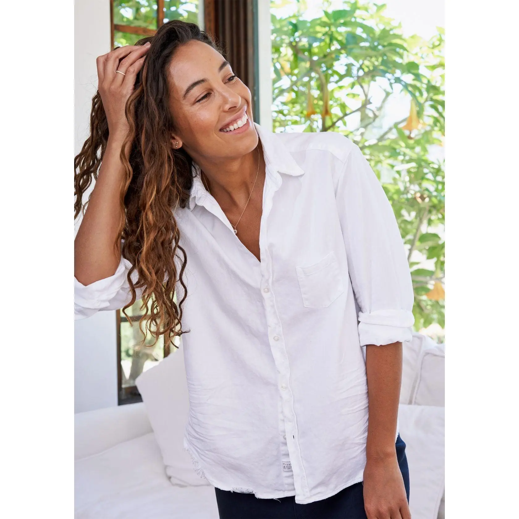 FRANK & EILEEN Eileen Top - White Tattered Wash Denim