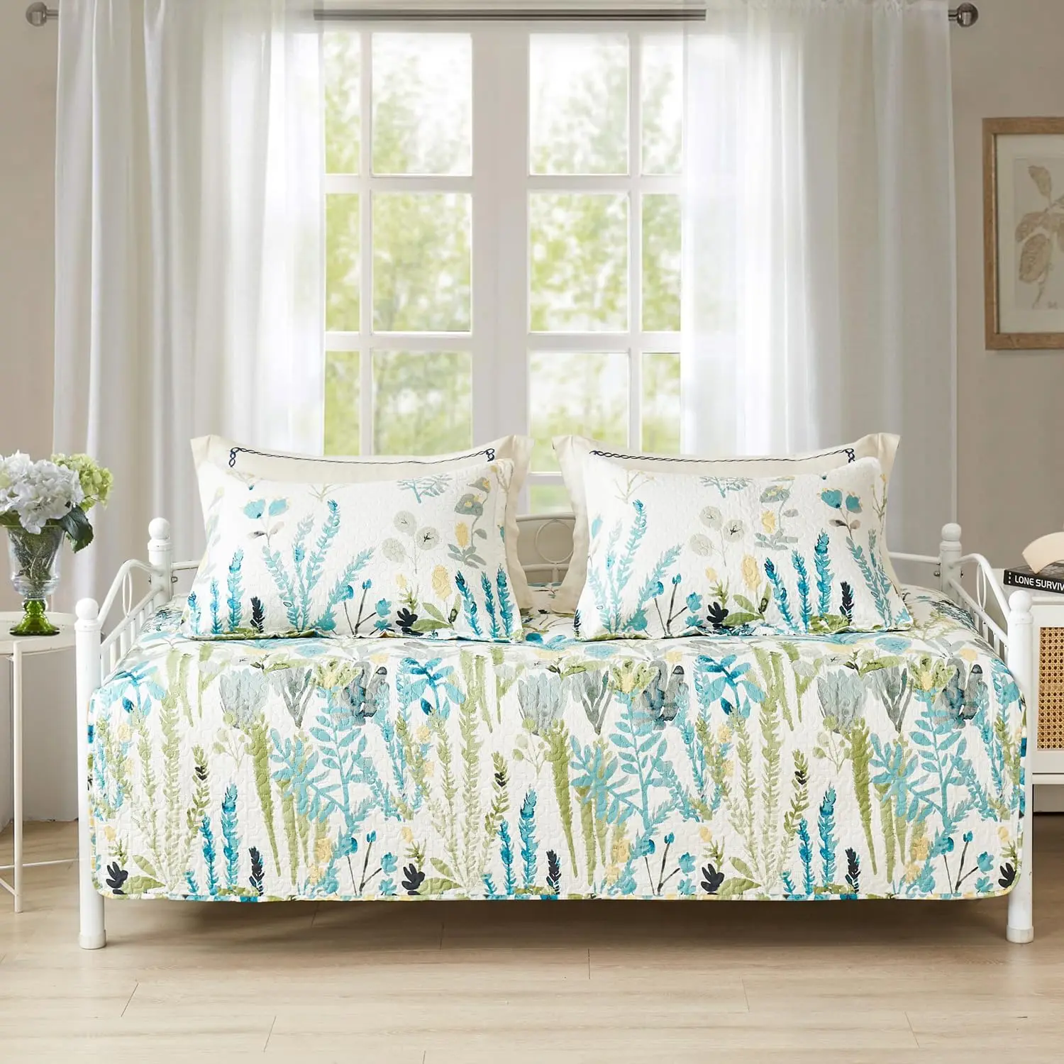 Twin Daybed Cover Set (3-Piece), 39"x75" Reversible Green Floral All Seasons Bedding with Double-Sided Quilting, 2 Standard Shams