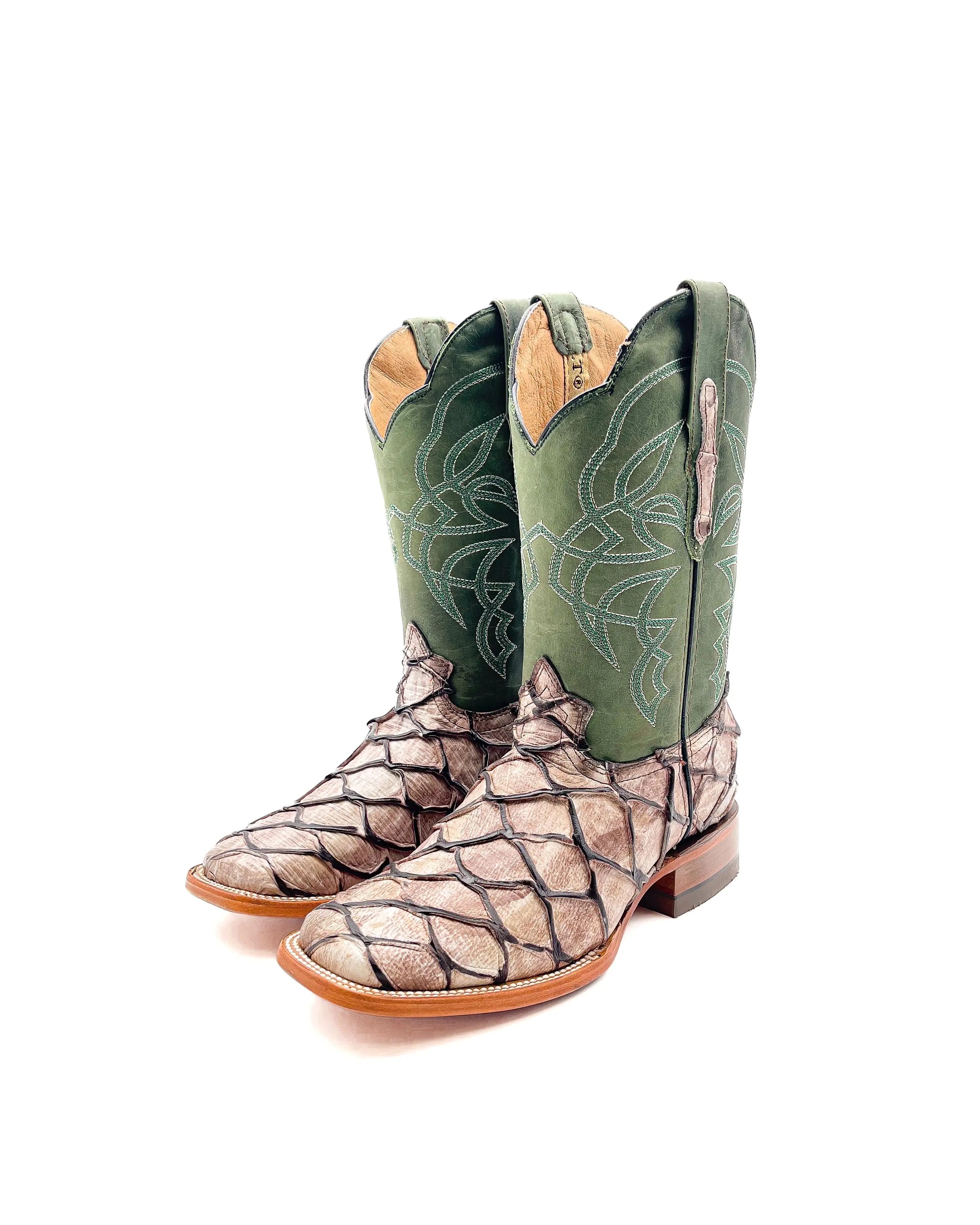 Cowboy Boot Natural Bass